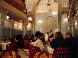 Restaurante en Fez, cena espectáculo